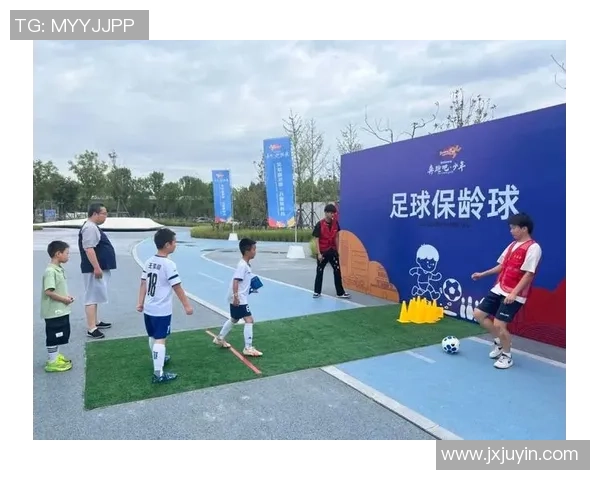 铁皮足球的魅力与挑战：探索这项独特运动背后的故事与精神